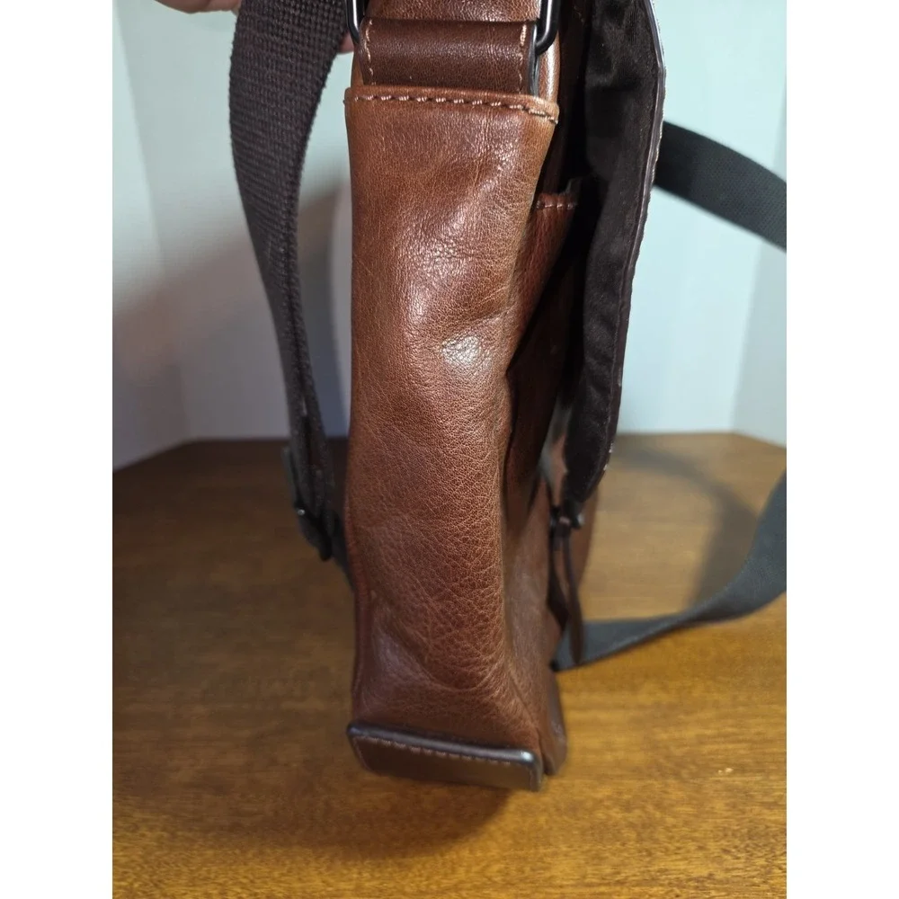 FOSSIL Brown‎ Leather COGNAC Laptop Messenger Or Briefcase